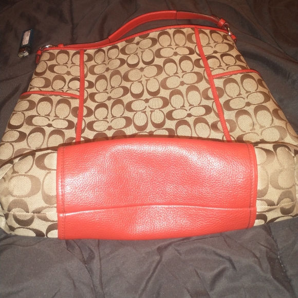 Coach Purse - Picture 6 of 6